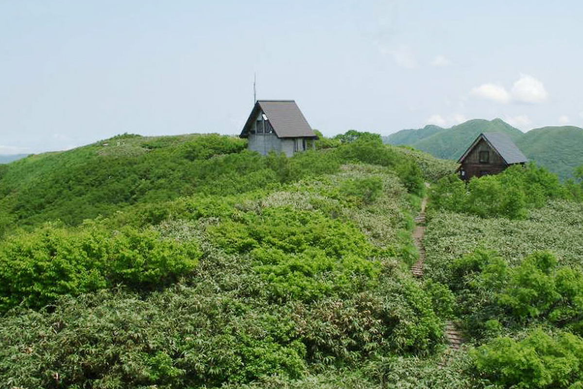 攀登白神岳