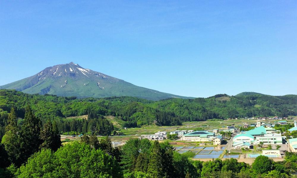 Living with Shirakami Series: The Village and The Mountain (Nishimeya)