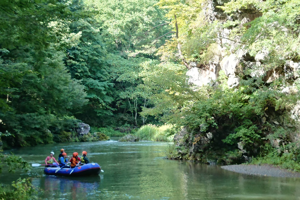 Rafting Tours – Beginner Friendly!